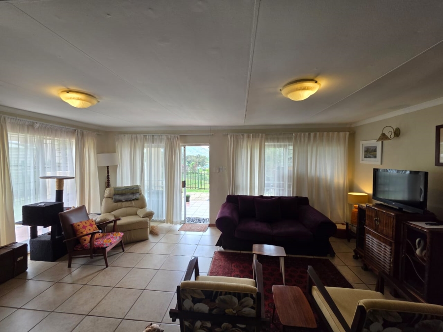 To Let 3 Bedroom Property for Rent in Clarens Free State